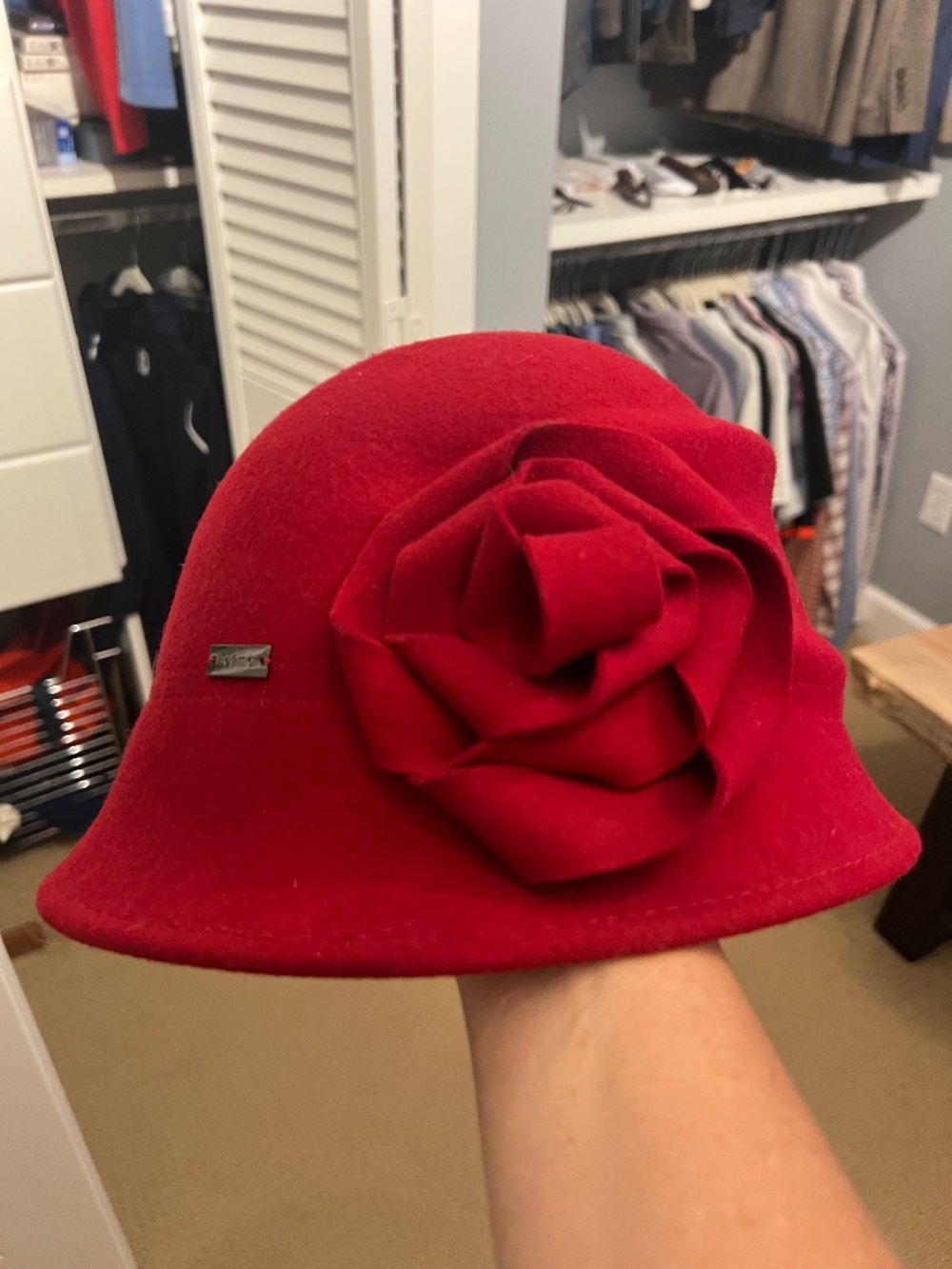 Betmar New York Red 100% Wool Cloche Hat Large Rose Detail Satin Lining
